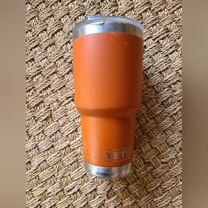 YETI 30oz Desert Clay Tumbler